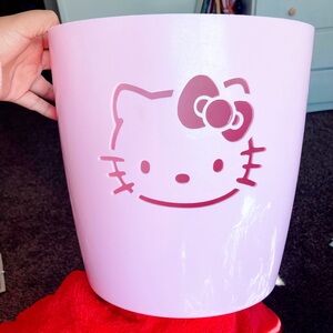Hello Kitty Trash Can